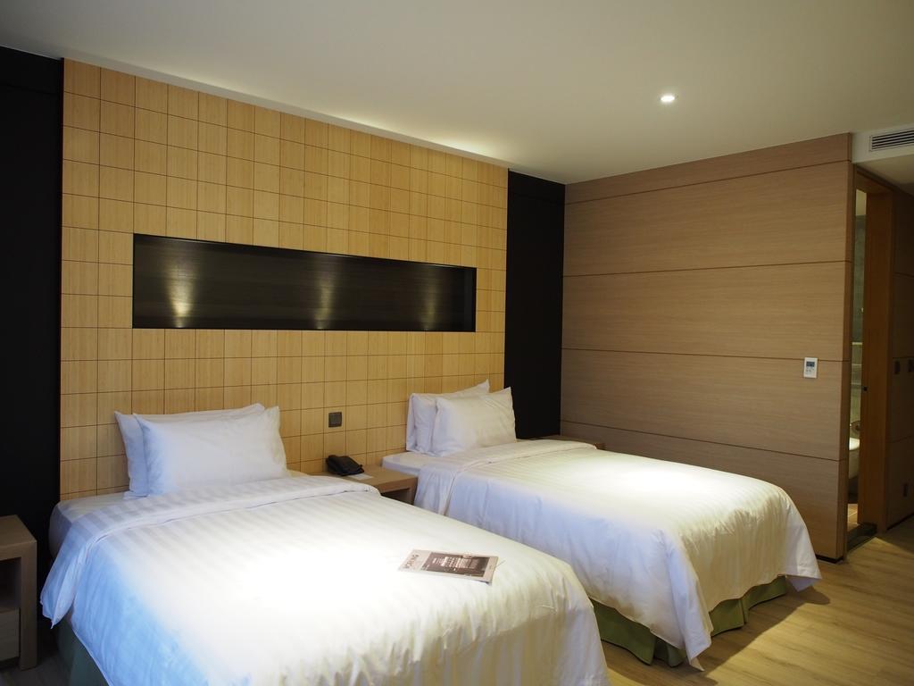Hotel R14 Kaohsiung Exterior foto